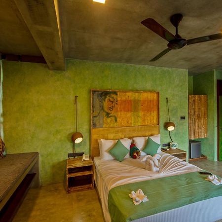 White Moon Resort Gampaha Bagian luar foto