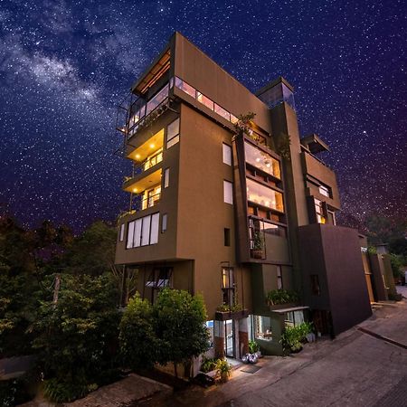 White Moon Resort Gampaha Bagian luar foto