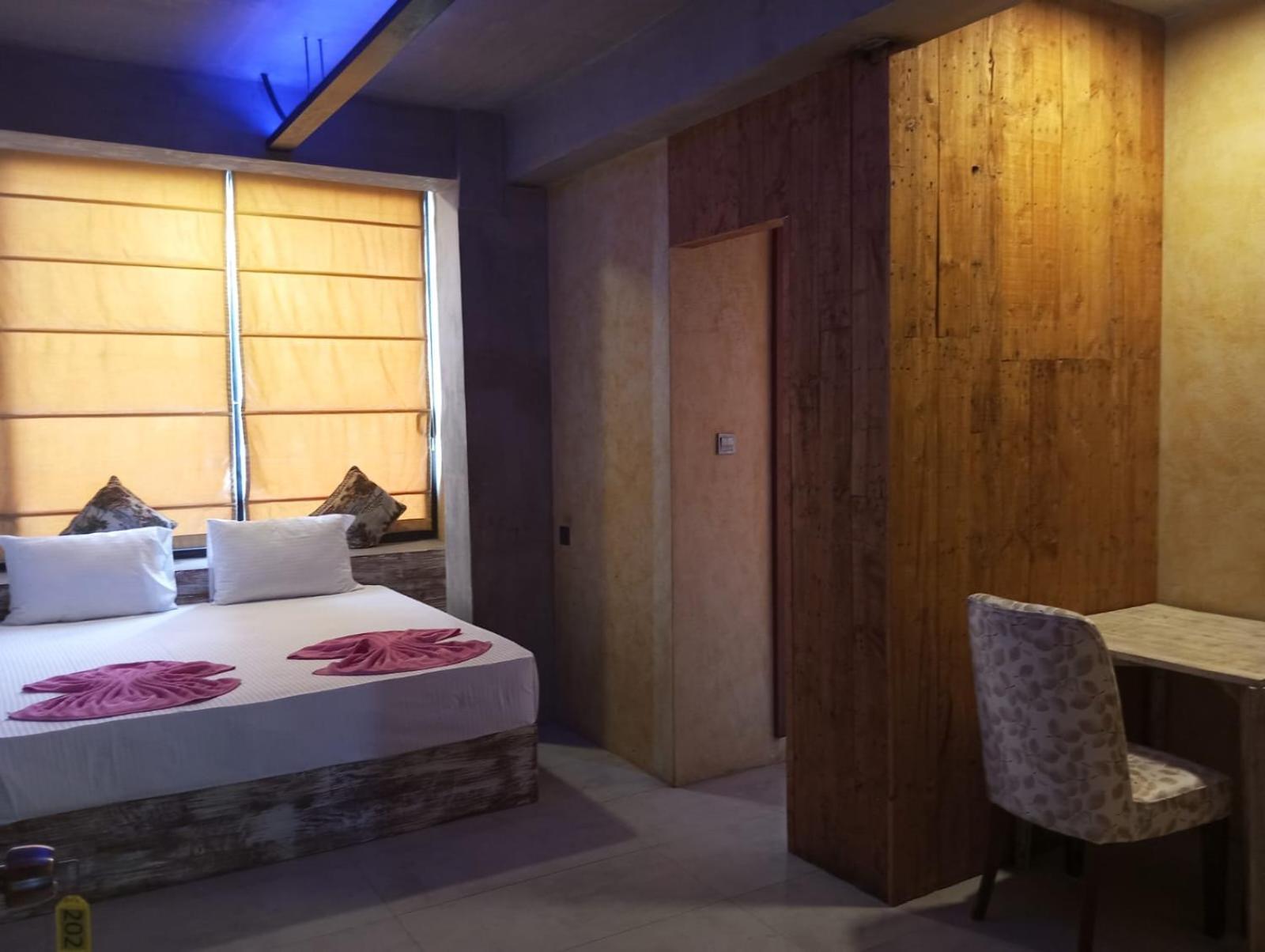White Moon Resort Gampaha Bagian luar foto