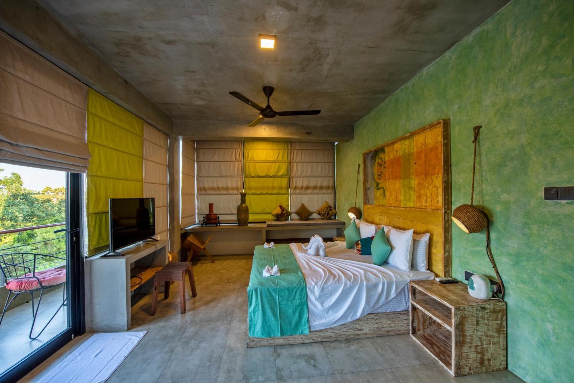 White Moon Resort Gampaha Bagian luar foto